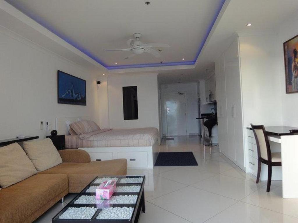 Vtsix Condo Service At View Talay 6 Condo Pattaya Exterior foto