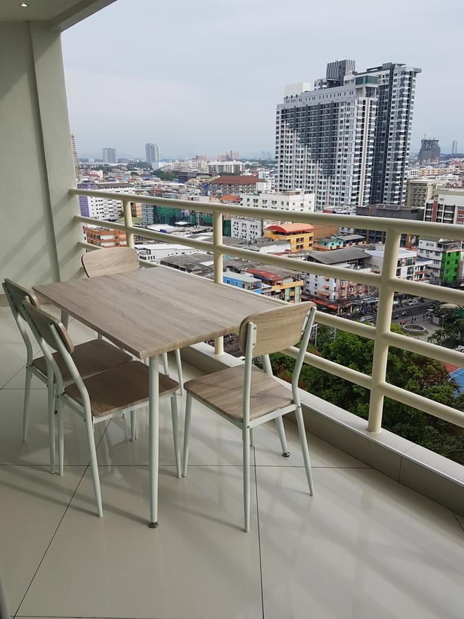 Vtsix Condo Service At View Talay 6 Condo Pattaya Exterior foto